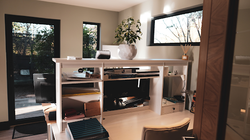 Bespoke garden room by Into The Garden Room