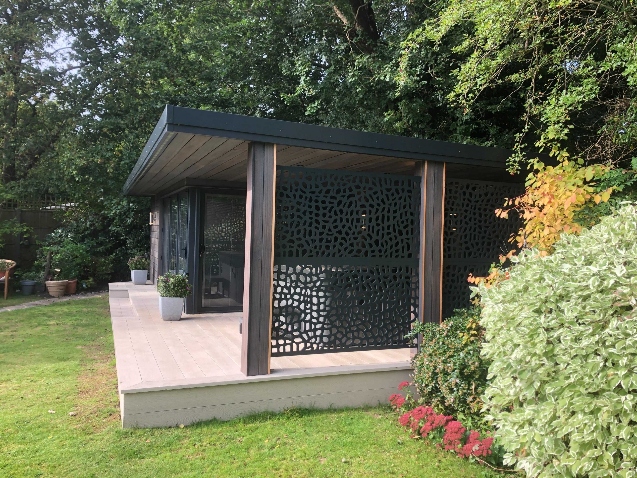 Bespoke garden room by Into The Garden Room