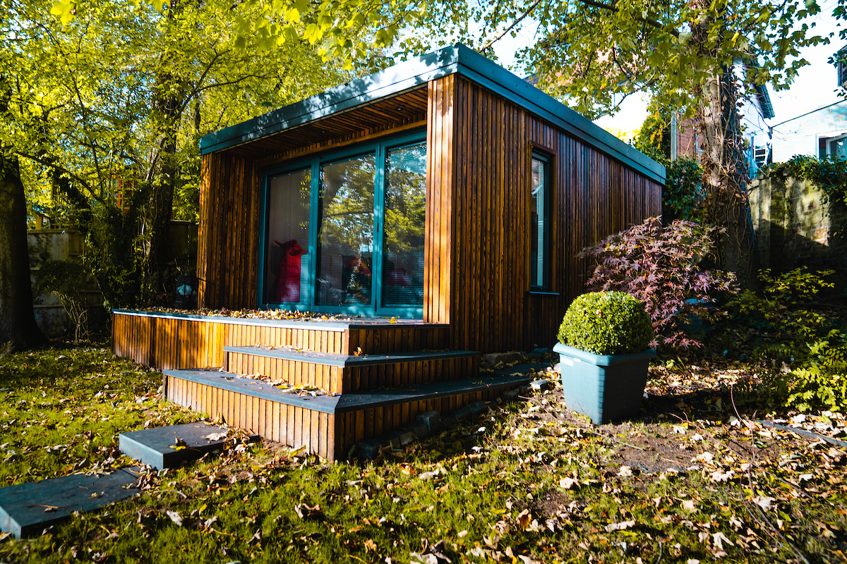 Bespoke garden room by Into The Garden Room