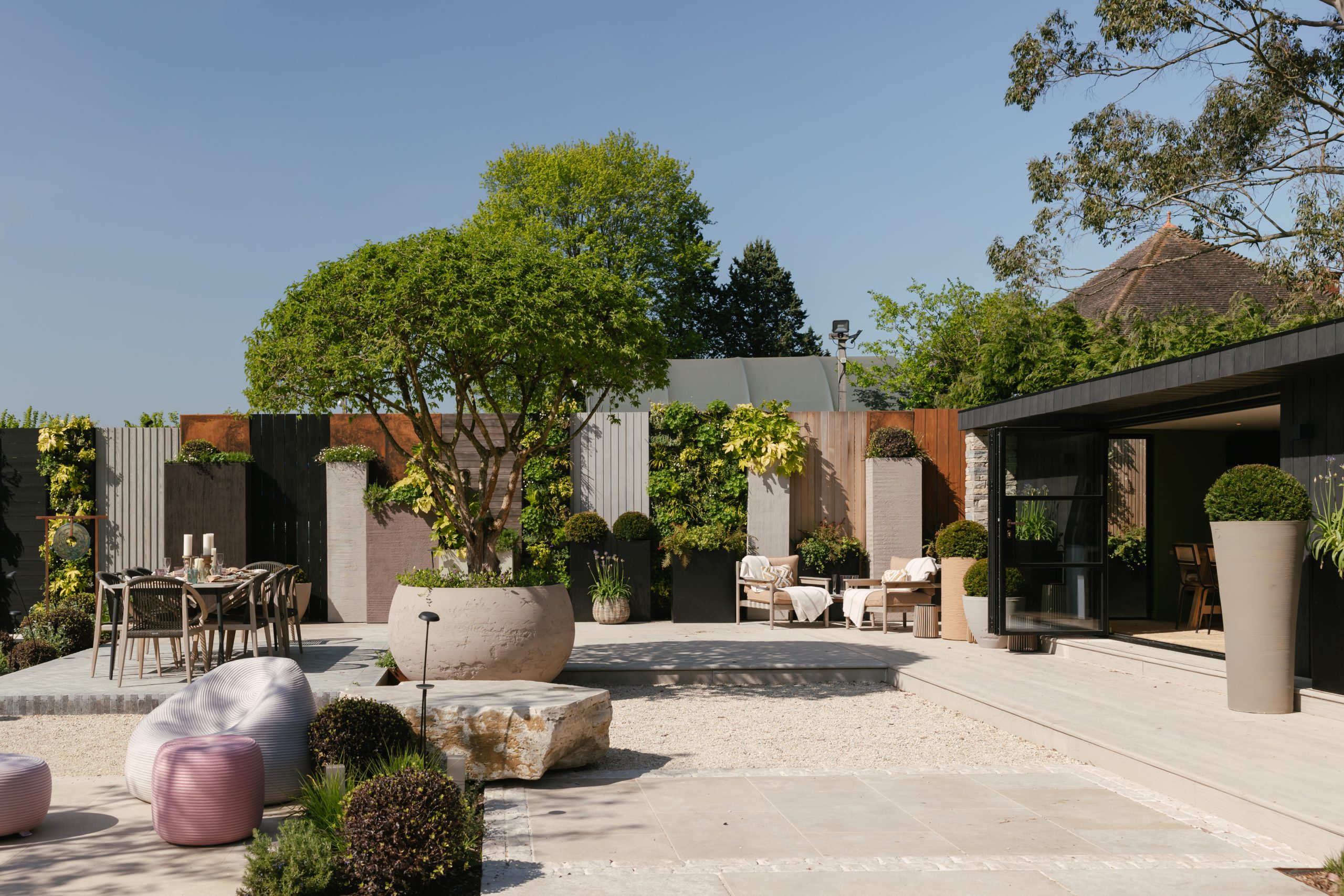 Bespoke garden room by Into The Garden Room