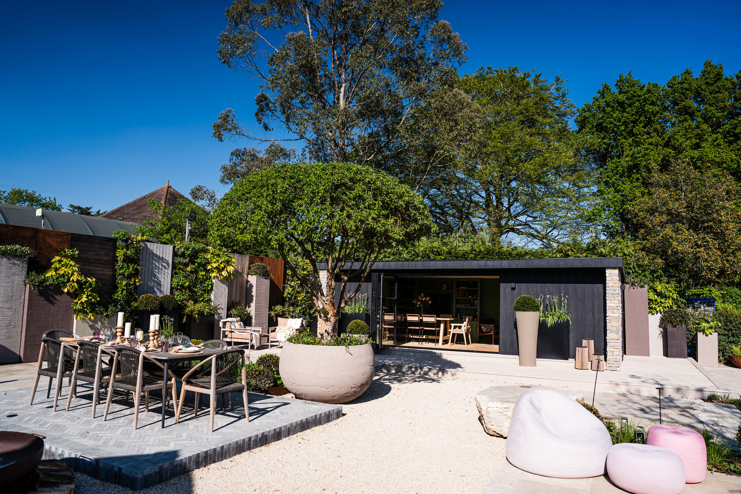 Bespoke garden room by Into The Garden Room