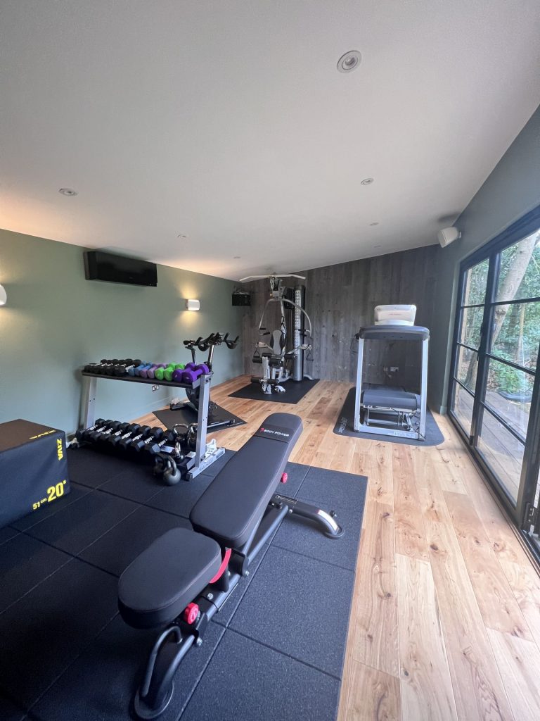 Bespoke garden room by Into The Garden Room