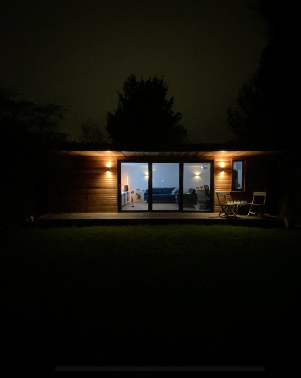 Bespoke garden room by Into The Garden Room