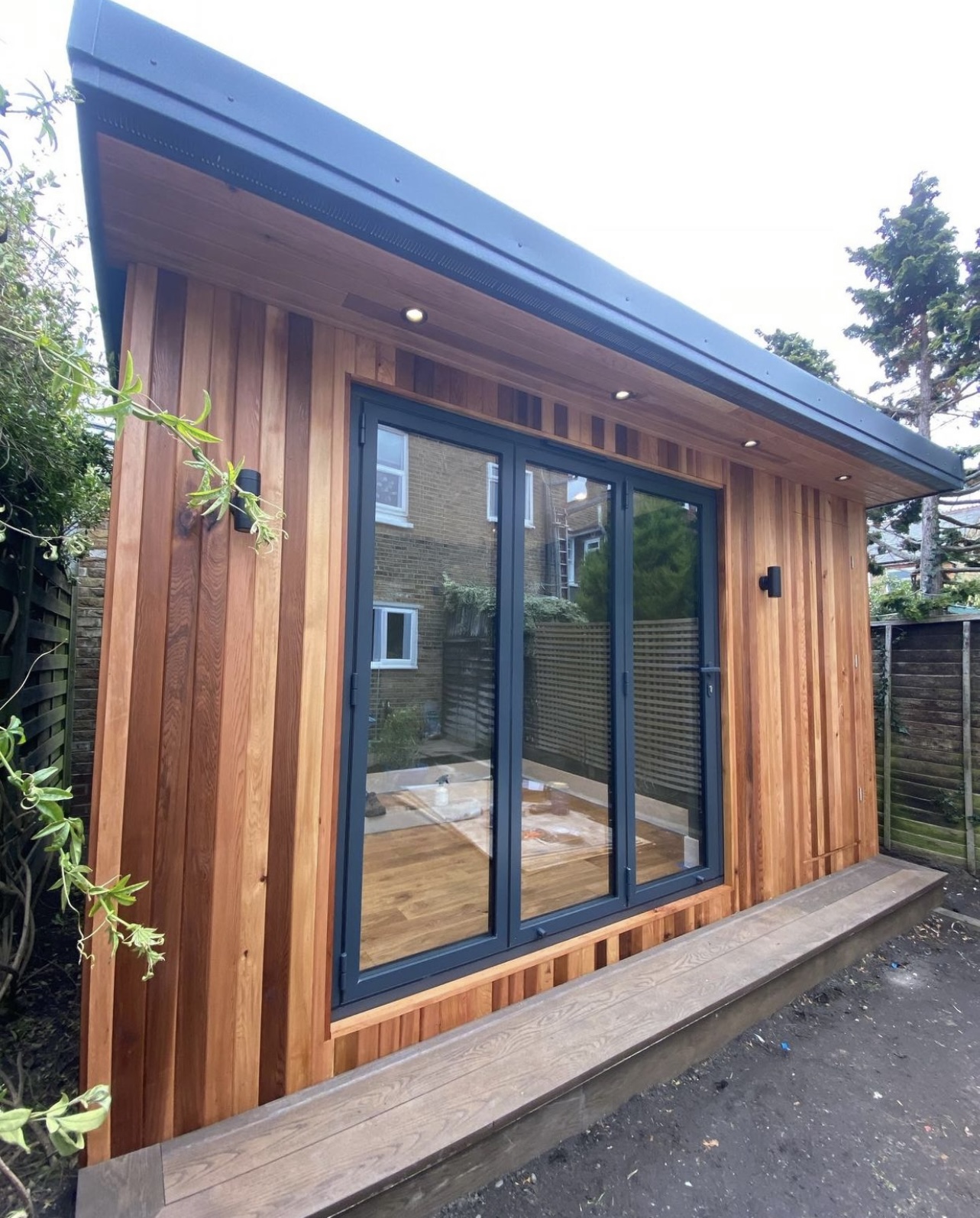 Bespoke garden room by Into The Garden Room