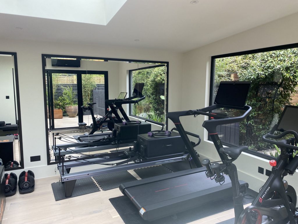 Bespoke garden room by Into The Garden Room