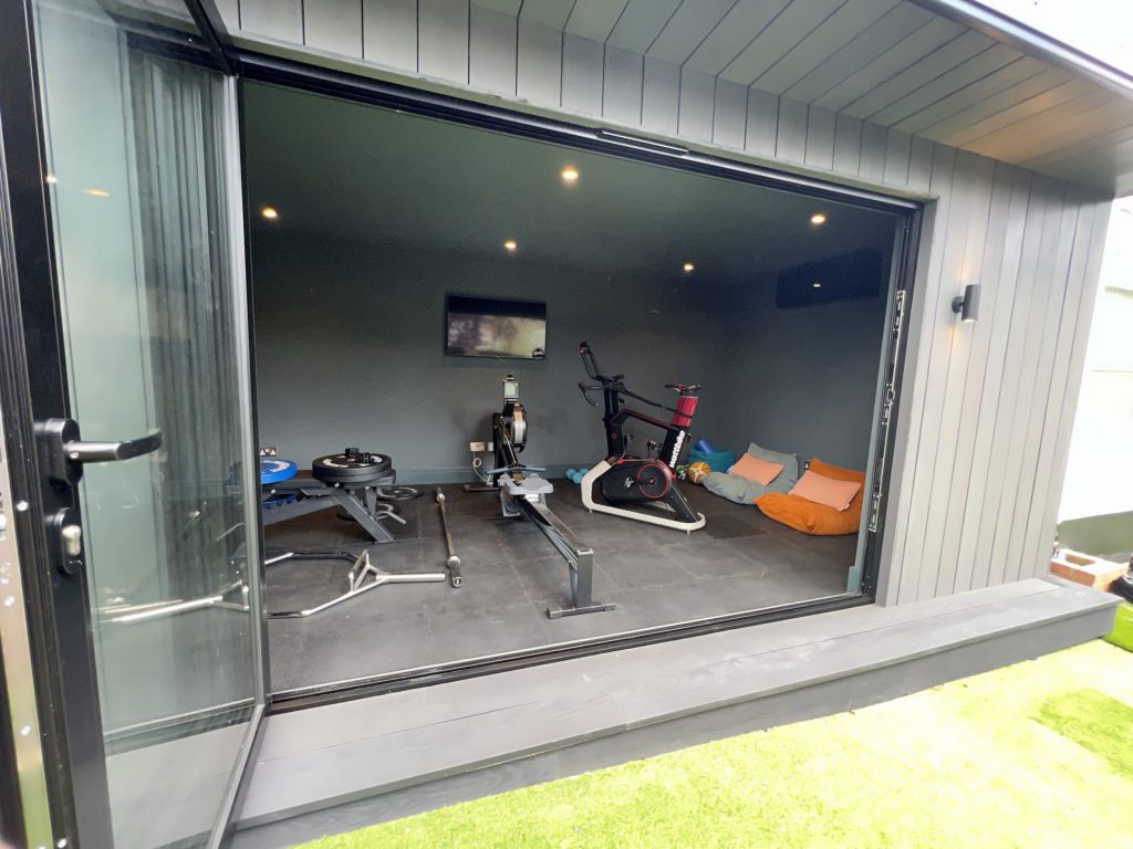Bespoke garden room by Into The Garden Room