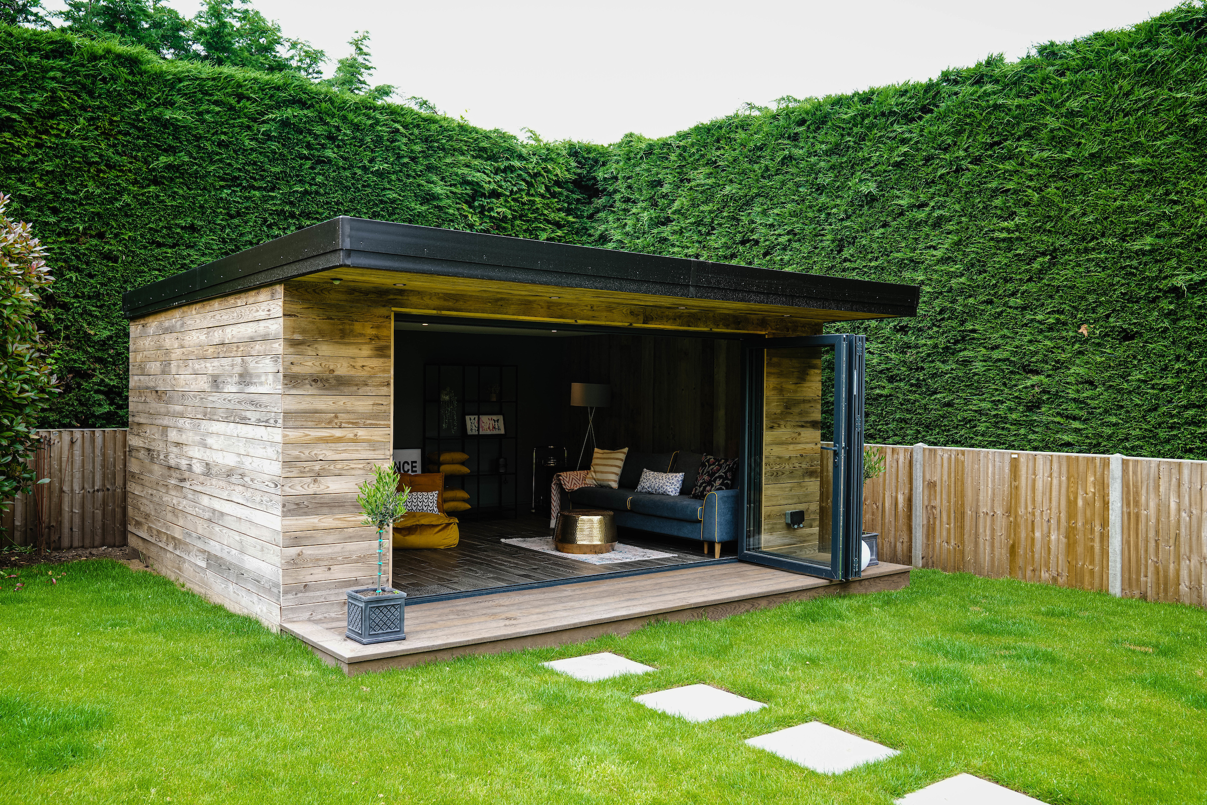 Bespoke garden room by Into The Garden Room