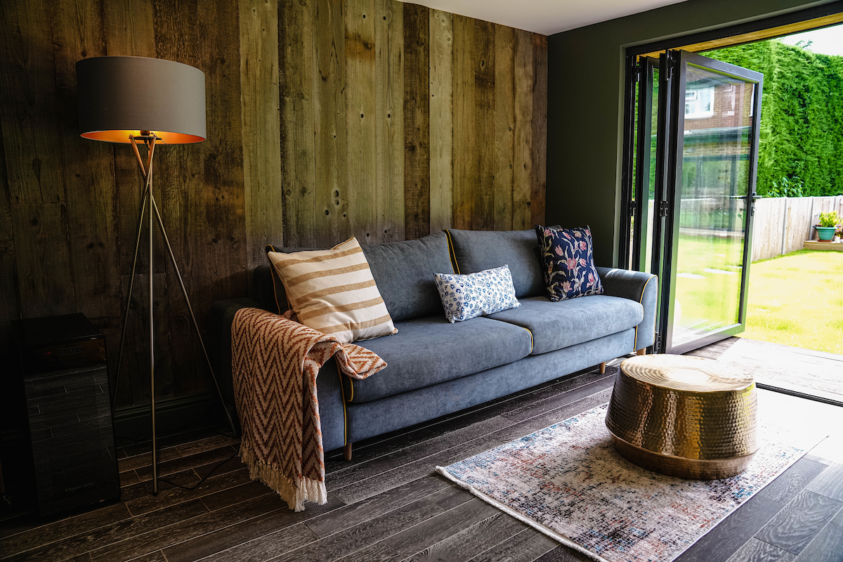 Bespoke garden room by Into The Garden Room