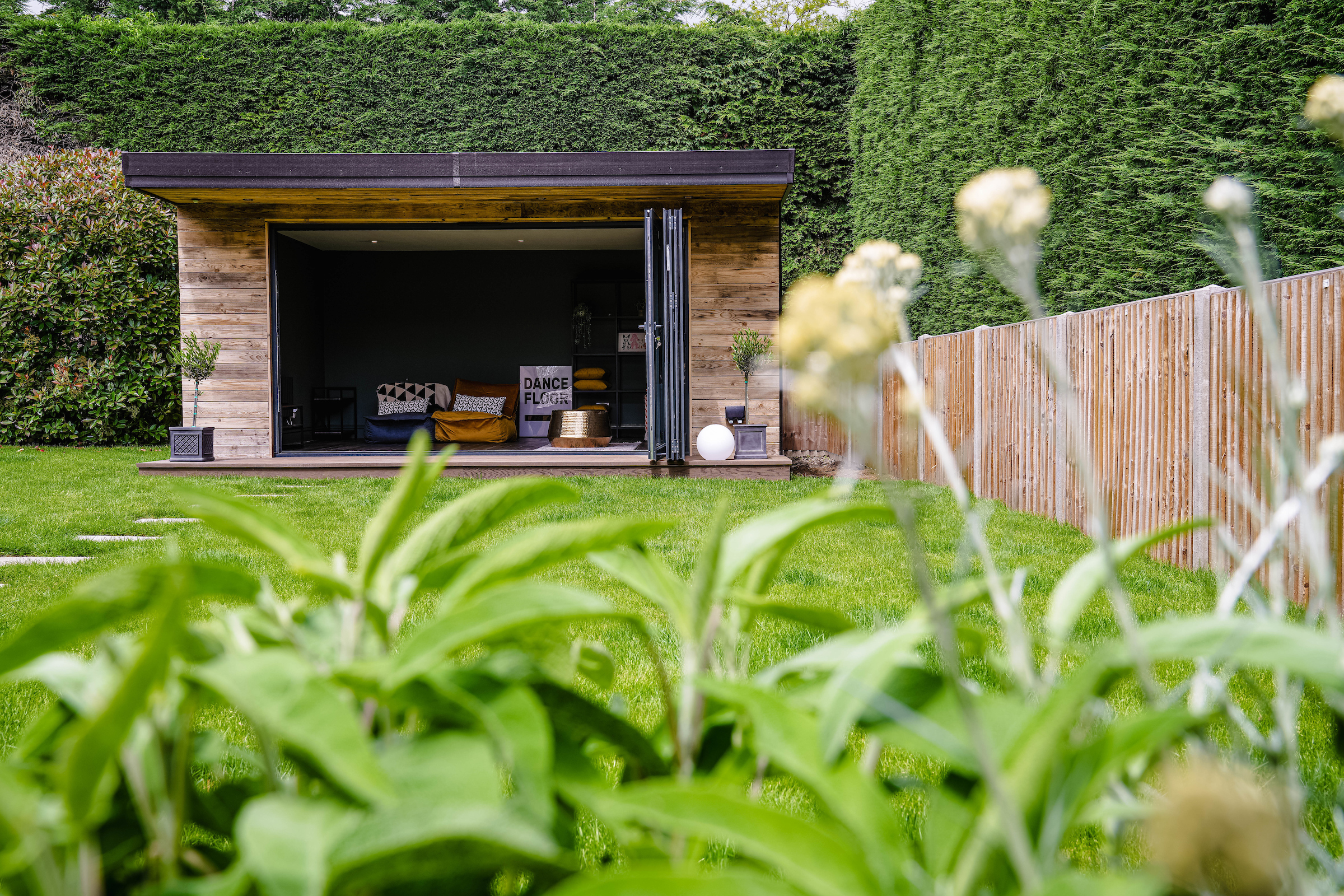 Bespoke garden room by Into The Garden Room