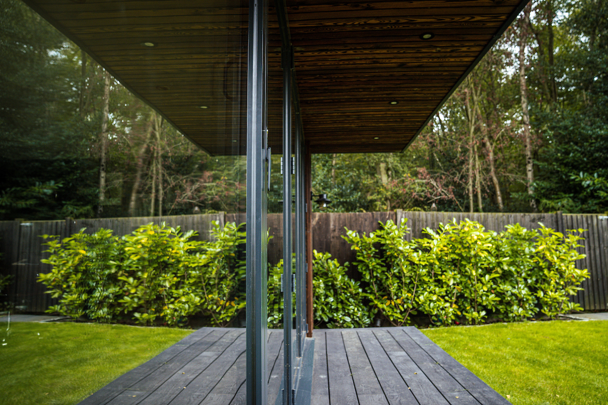 Bespoke garden room by Into The Garden Room