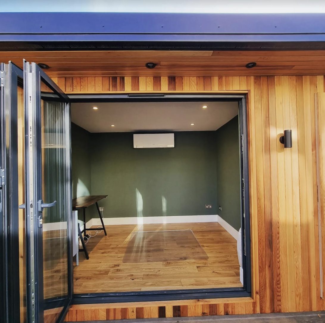 Bespoke garden room by Into The Garden Room