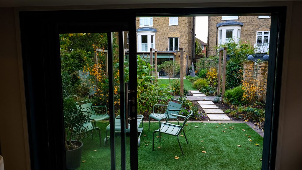 Bespoke garden room by Into The Garden Room