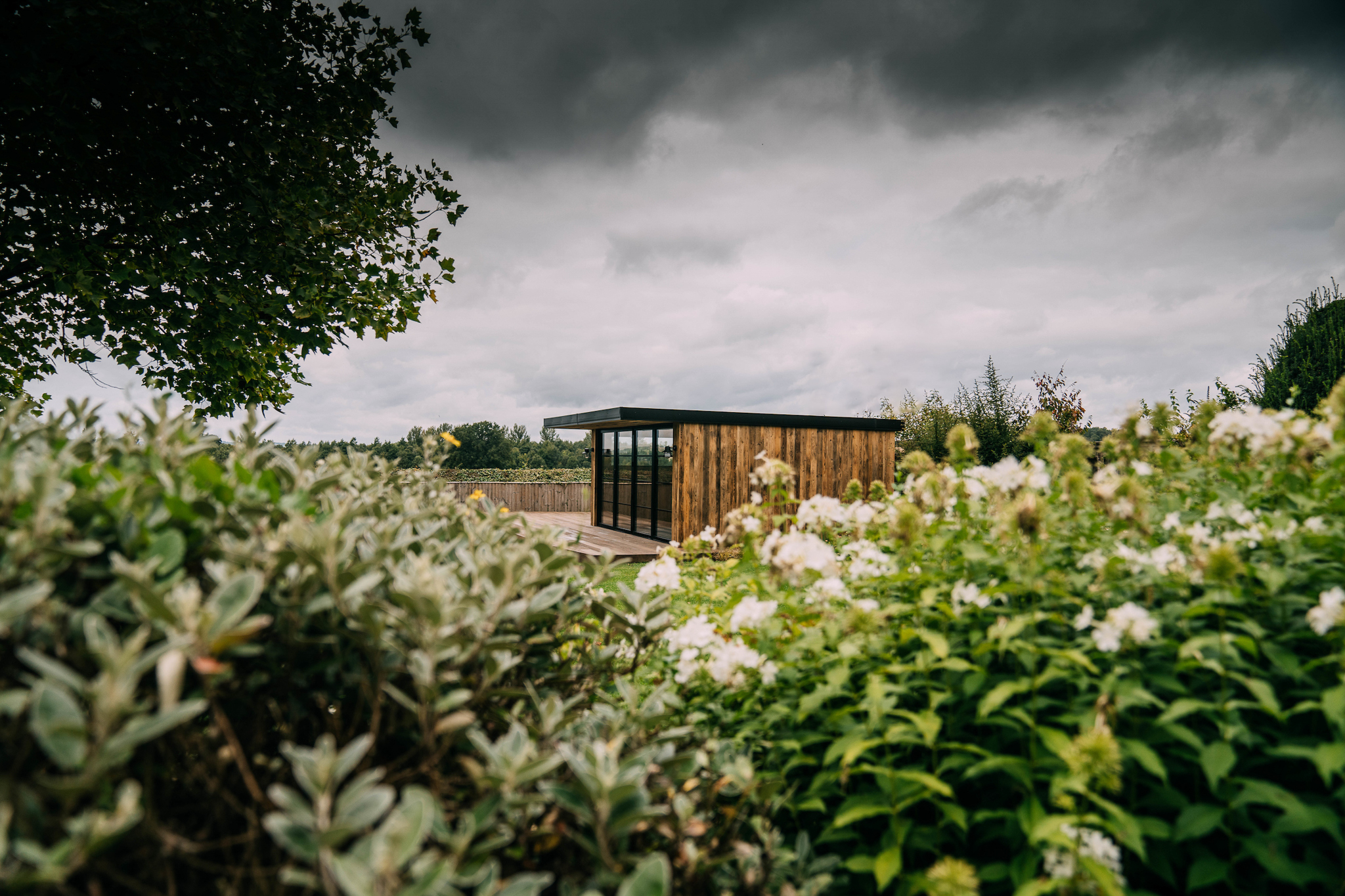 Bespoke garden room by Into The Garden Room