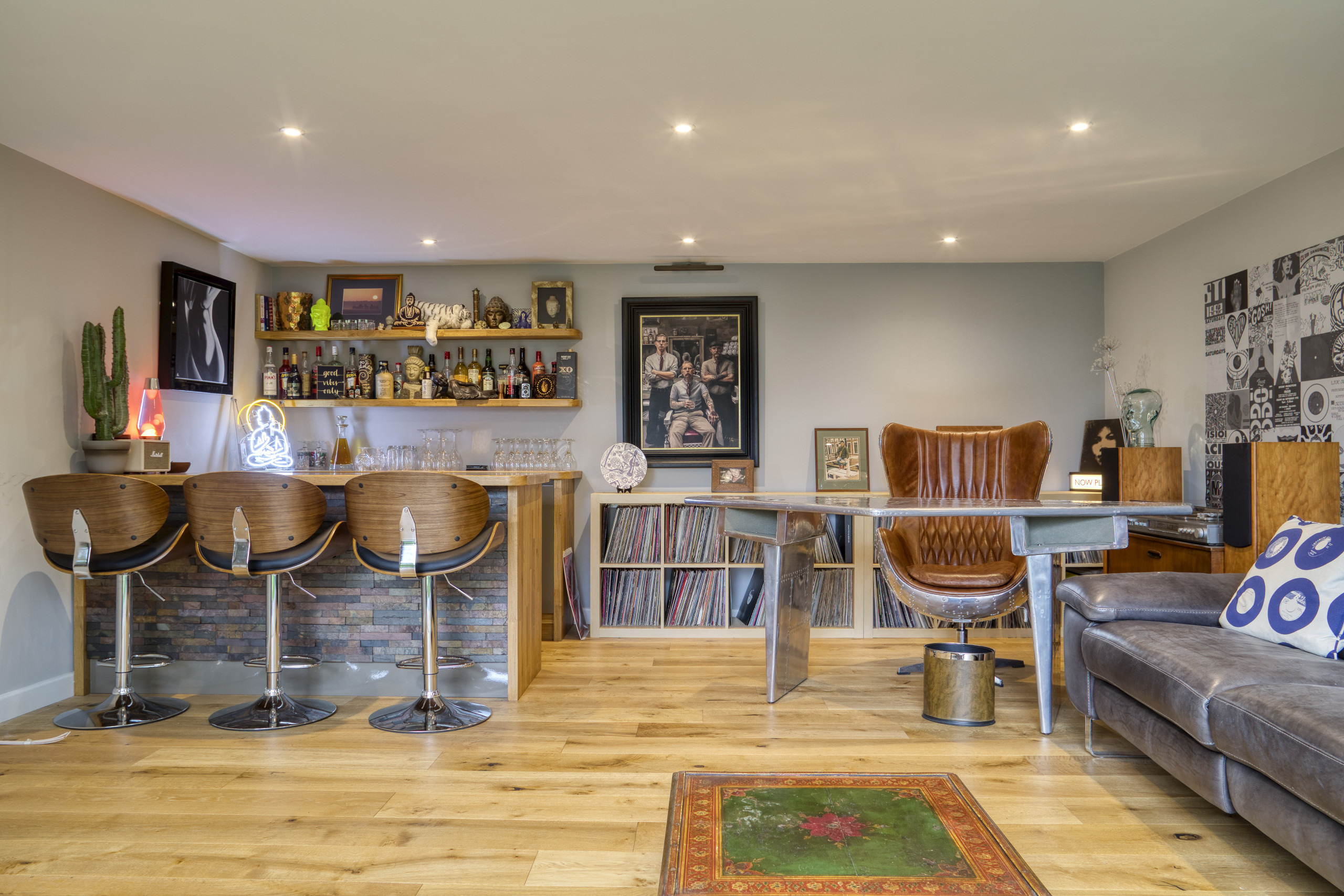 Garden entertainment lounge and bar by Into The Garden Room